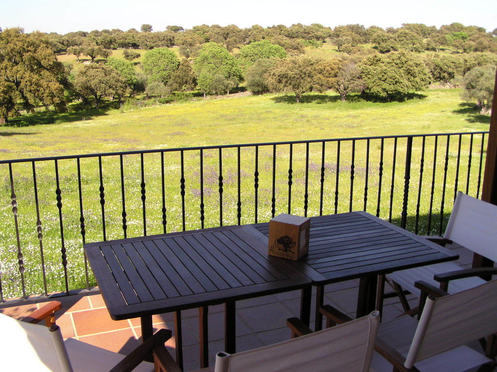 La Cerca Del Alcornoque Guest House Casas de Belvis Exterior foto